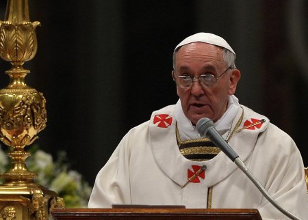 Папа Римский: 2% католических священников - педофилы