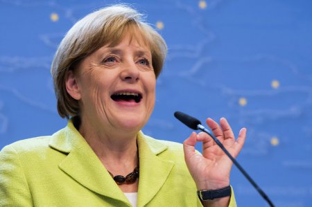 Меркель пообещала военную поддержку Прибалтике в случае войны с Россией