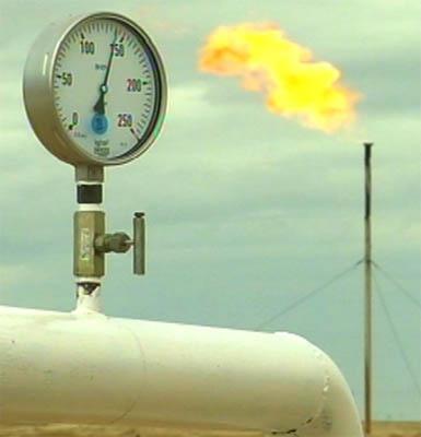 Нефтекомпании РФ просят власти снизить платежи за сжигание ПНГ