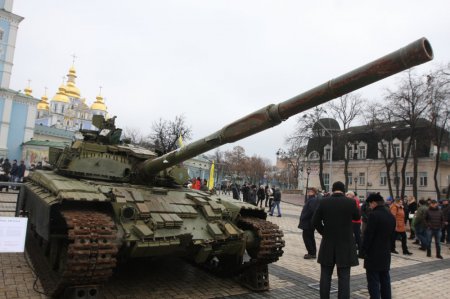Советник Порошенко: Киев формирует добровольческий танковый батальон