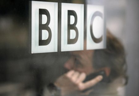СМИ: Бюджет корпорации BBC тает из-за отказа многих британцев платить налог ...