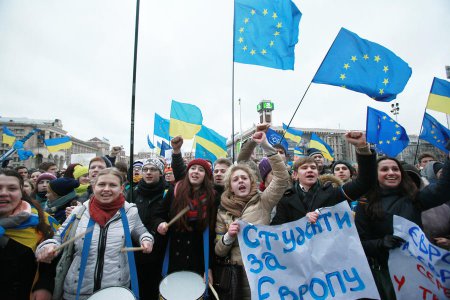 Австрийские СМИ: Украинских беженцев в Европе считают «третьесортными»