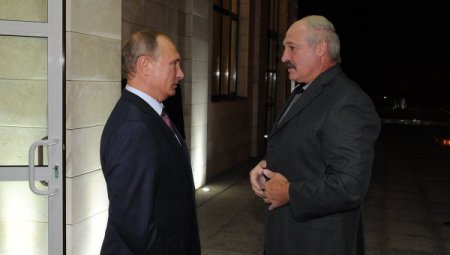 Лукашенко хочет обсудить с Путиным вопрос об авиабазе РФ в Белоруссии