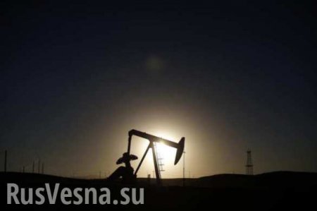 Соглашение России и ОПЕК уронило цены на нефть