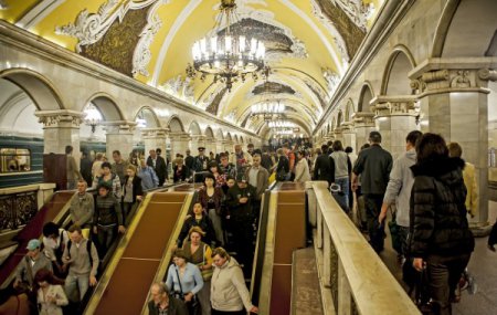 Около 5 тысяч видеокамер установят в московском метро до конца 2016 года