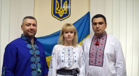 В Донецкой области полицейские пришли на работу в вышиванках