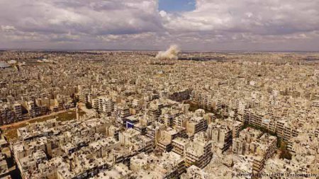 В Алеппо на двое суток объявлен "режим тишины"