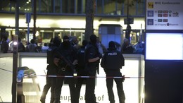 Полиция: Число жертв стрельбы в Мюнхене возросло до девяти