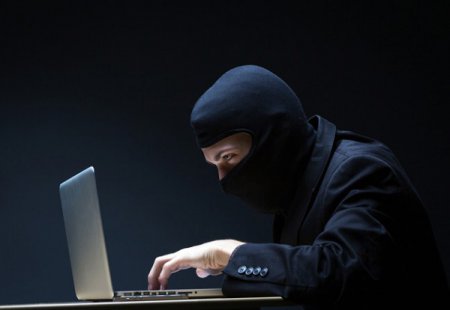 ФБР задержало двух хакеров, которые взламывали аккаунты знаменитостей