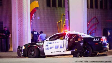Пятеро полицейских убиты в ходе перестрелки в Далласе