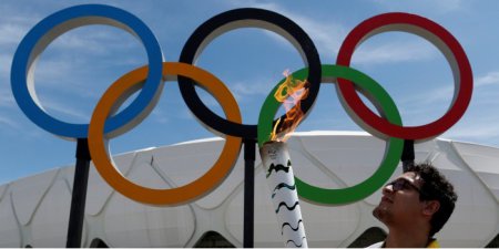 Итоговое решение об участии россиян в Олимпиаде примет комиссия из трех чел ...