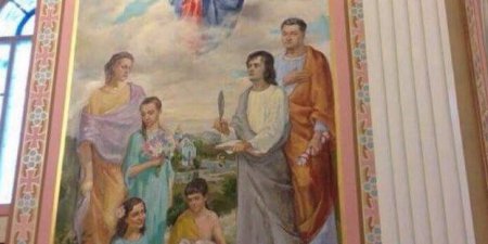 Украинские журналисты нашли икону с ликом Порошенко в его личном храме