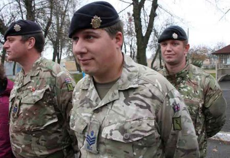 Британских инструкторов оставили на Украине еще на год - Военный Обозреватель