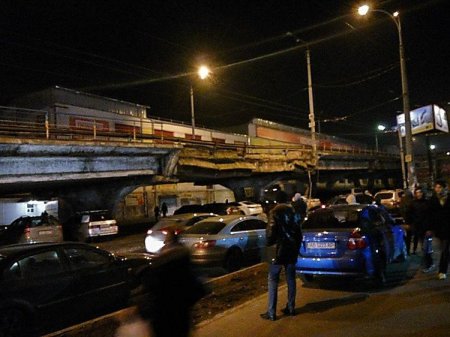 В Киеве обрушился Шулявский мост – казалось бы, причем тут украинские националисты?
