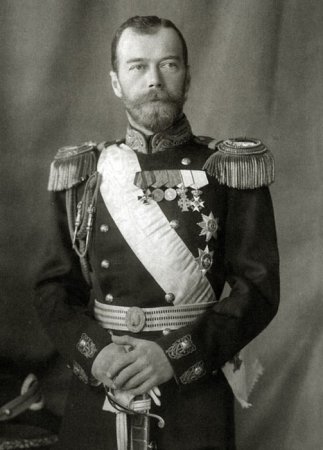 Комиссия РПЦ опровергла мироточение бюста Николая II