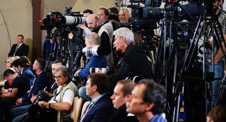 Джапарова: Разрешение на въезд в Крым получили около 70 иностранных СМИ