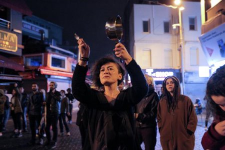 В Стамбуле прошли протесты против результатов референдума