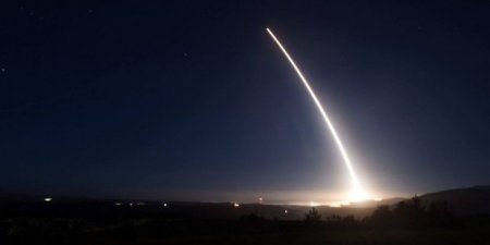 США испытают межконтинентальную баллистическую ракету Minuteman