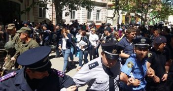В Херсоне напали на Марш против дискриминации