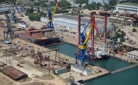 Строящиеся в Крыму судна «Волга» и «Вятка» впервые попали в объективы