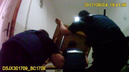 Как львовские полицейские освободили заложников в психбольнице