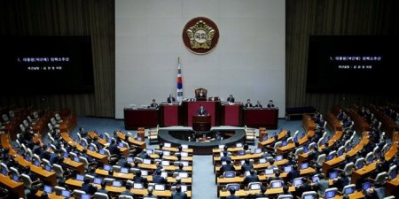 Южнокорейские депутаты будут добиваться размещения в стране ядерного оружия США