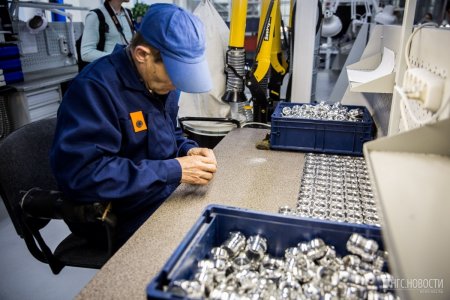 Крупнейшее в РФ производство титановых пластин для лечения переломов открылось в Новосибирске Новые заводы и цеха