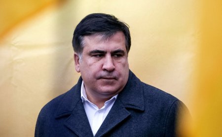 Пресс-секретарь Порошенко показал письмо Саакашвили с признанием ошибок