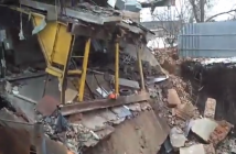 В Харькове здание ушло под землю из-за аварии на коллекторе