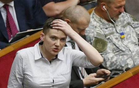 СМИ: Савченко пришла в Раду с оружием
