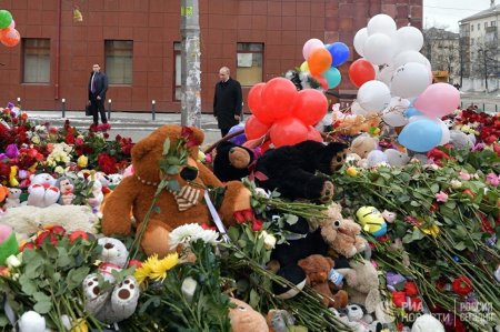 Путин назвал причины трагедии в Кемерово и встретился с пострадавшими