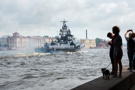 Запад признает величие российской армии и флота