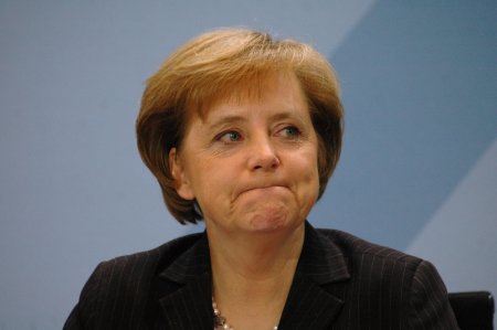 Меркель отказалась возвращать Россию в G8