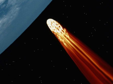 «NASA врёт!»: Уфологи заметили на кадрах агентства огромный НЛО в Солнечной системе