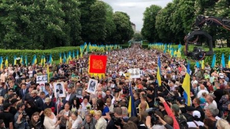 С праздником 74-й годовщины Дня освобождения Украины!