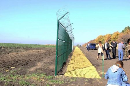 Украина построила почти половину забора на российско-украинской границе