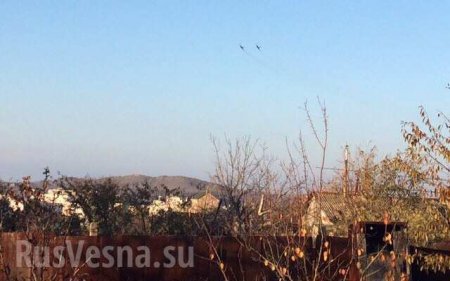 «Грачи» прилетели: над Крымским мостом кружат штурмовики (ФОТО, ВИДЕО)