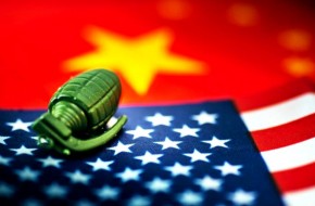 США слишком поздно решили «поставить Китай на колени»
