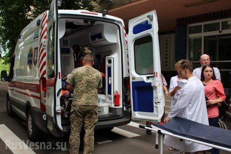 12 раненых «всушников» самолётом доставили в киевский госпиталь (ФОТО)