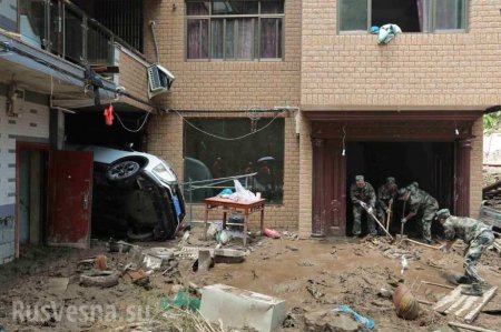 Десятки человеческих жизней и миллиардный ущерб: Китай после удара супертайфуна (ФОТО, ВИДЕО)