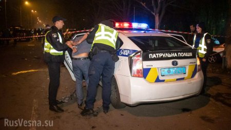 9 разбитых машин и неудавшийся побег: в Киеве пьяный ром устроил грандиозное ДТП (ФОТО, ВИДЕО)