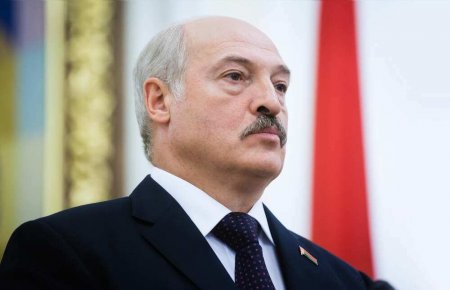 Лукашенко похвастался вниманием США и Европы