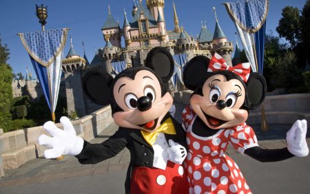 Коронавирус нанёс страшный удар: Disney увольняет десятки тысяч сотрудников