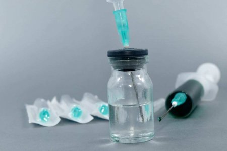Во Франции заявили о новых побочных эффектах вакцин Pfizer и BioNTech: уже 23 смерти