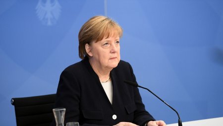 Меркель призвала Европу к диалогу с Россией, раз это делают США
