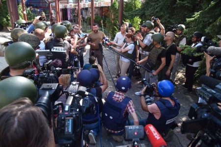 Глава ДНР дал интервью на центральной улице Донецка российским и зарубежным СМИ (ФОТО, ВИДЕО)