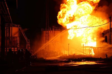Энергообъект загорелся в Белгородской области после атаки врага