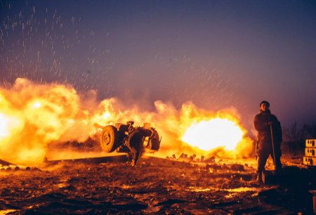 ВСУ бьют по городам ДНР, калеча мирных жителей и разрушая дома (ФОТО)
