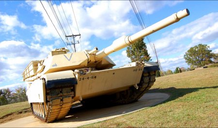 В США нашли способ свалить провал танков Abrams на ВСУ