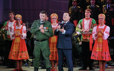 Кобзон и Захарченко спели дуэтом